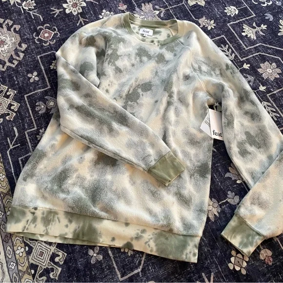 NWT FEAT BlanketBlend Pullover Crewneck as seen on Evan Peters - Picture 4 of 9